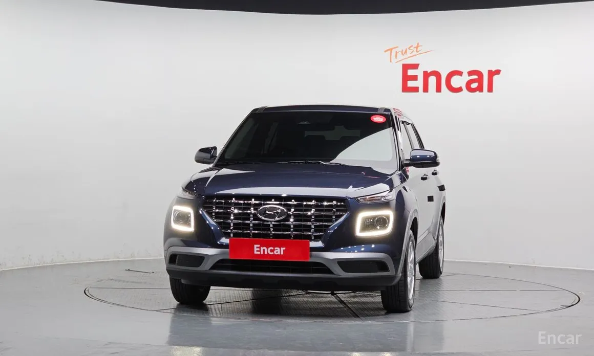 Фото 3 - Hyundai Venue