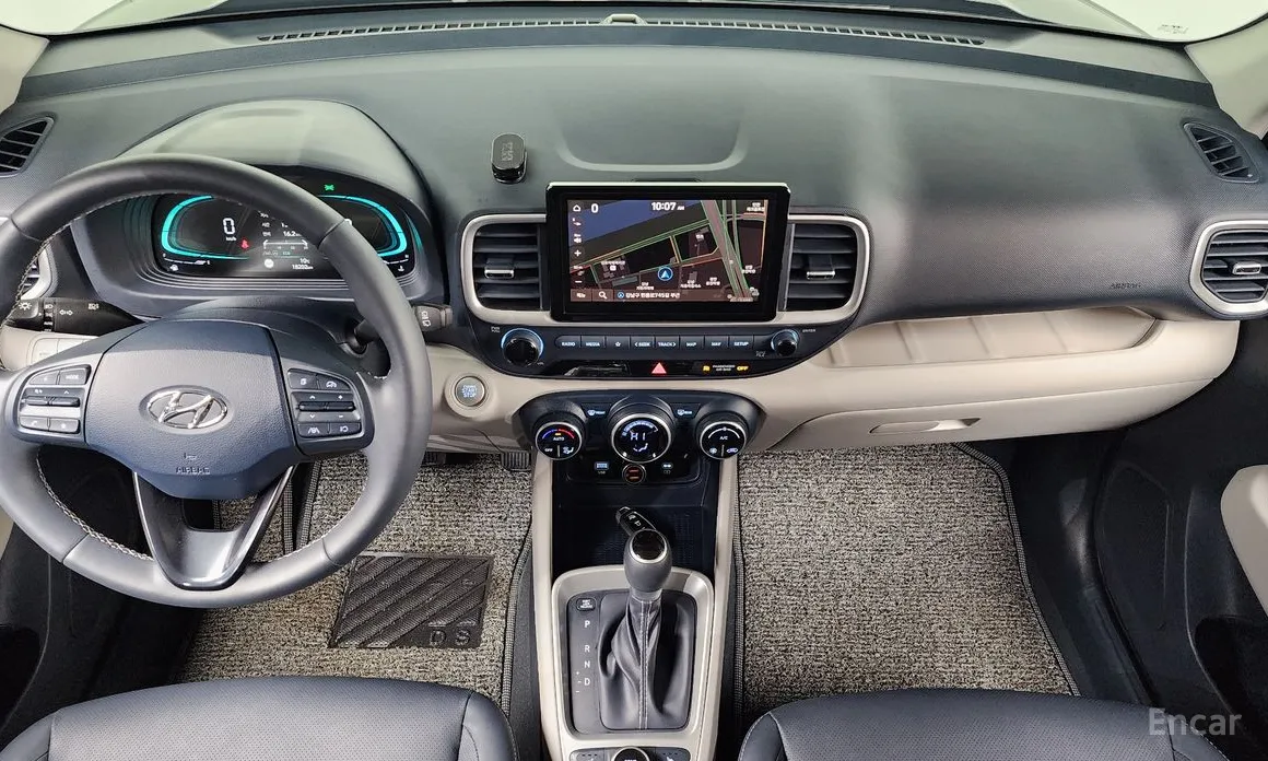 Фото 7 - Hyundai Venue