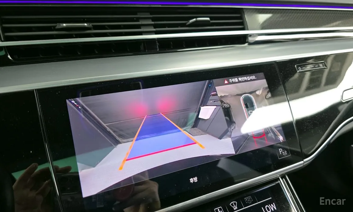 Фото 15 - Audi S8