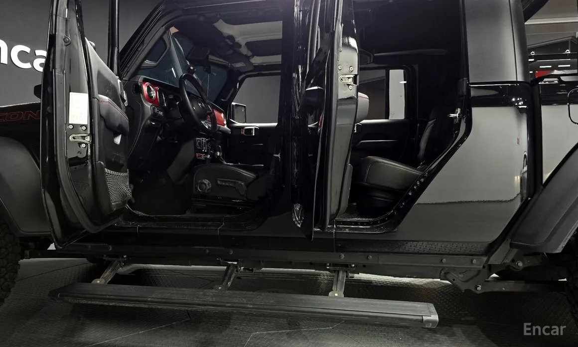 Фото 19 - Jeep Gladiator