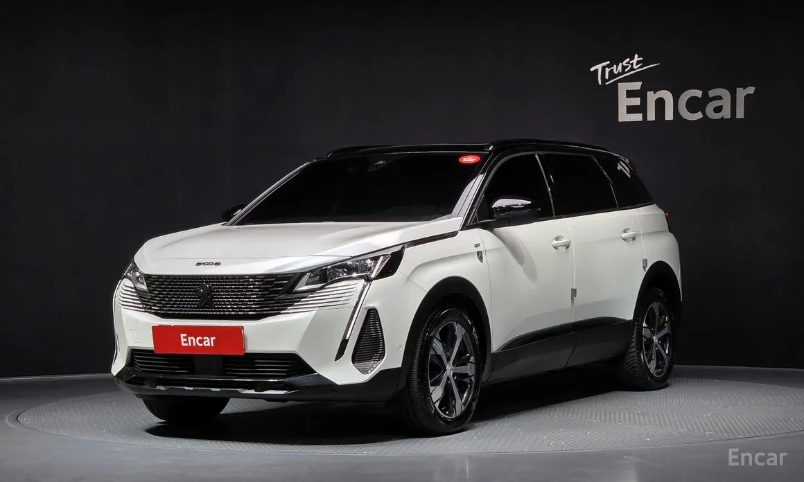 Фото 1 - Peugeot 5008