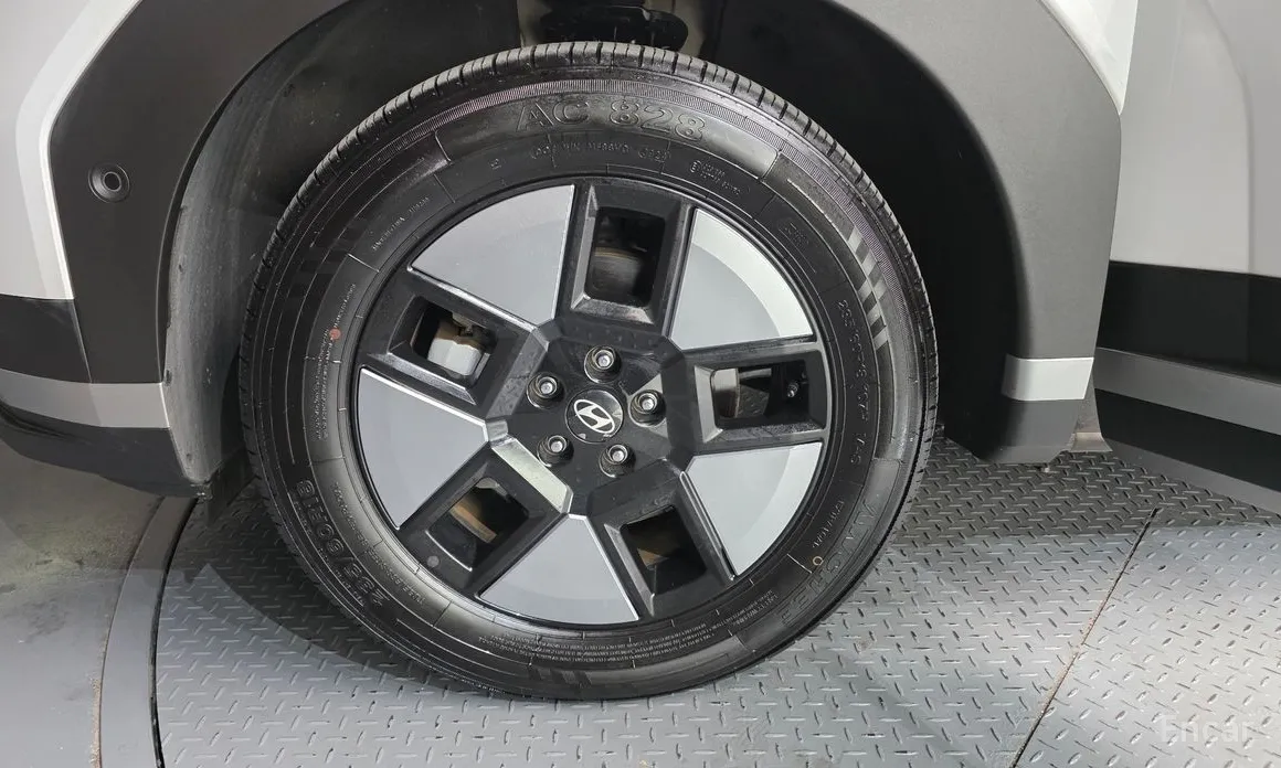 Фото 5 - Hyundai Santa Fe