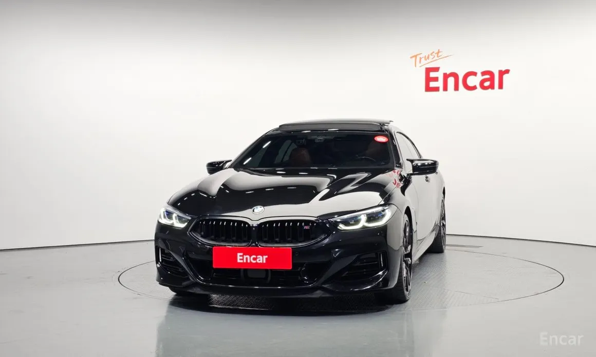 Фото 3 - BMW 8 Series