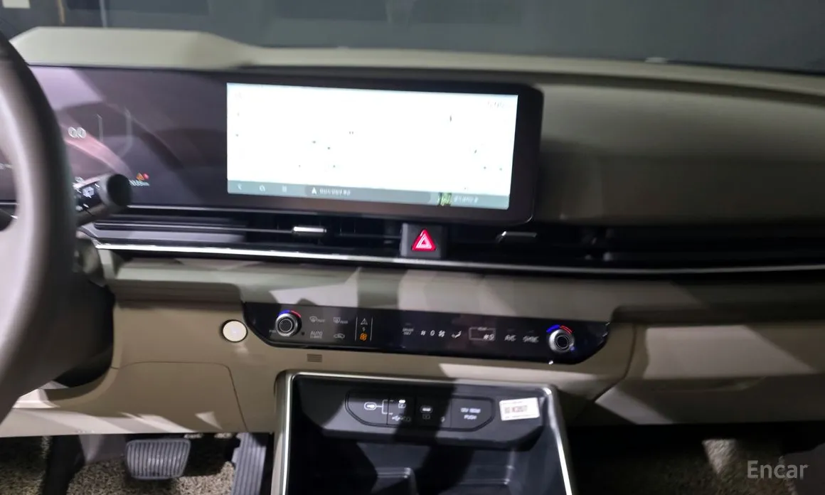 Фото 17 - Kia Carnival