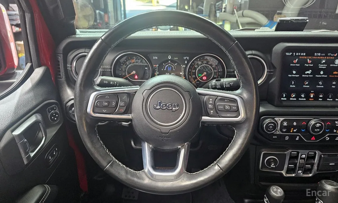 Фото 14 - Jeep Wrangler