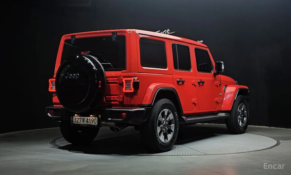 Фото 2 - Jeep Wrangler