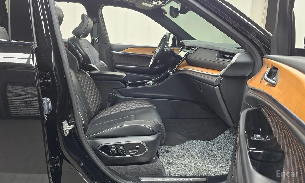 Фото 10 - Jeep Cherokee