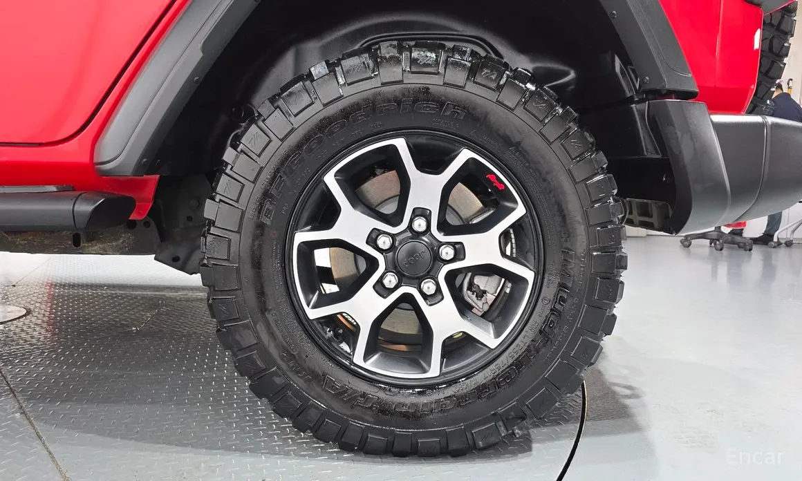 Фото 5 - Jeep Wrangler