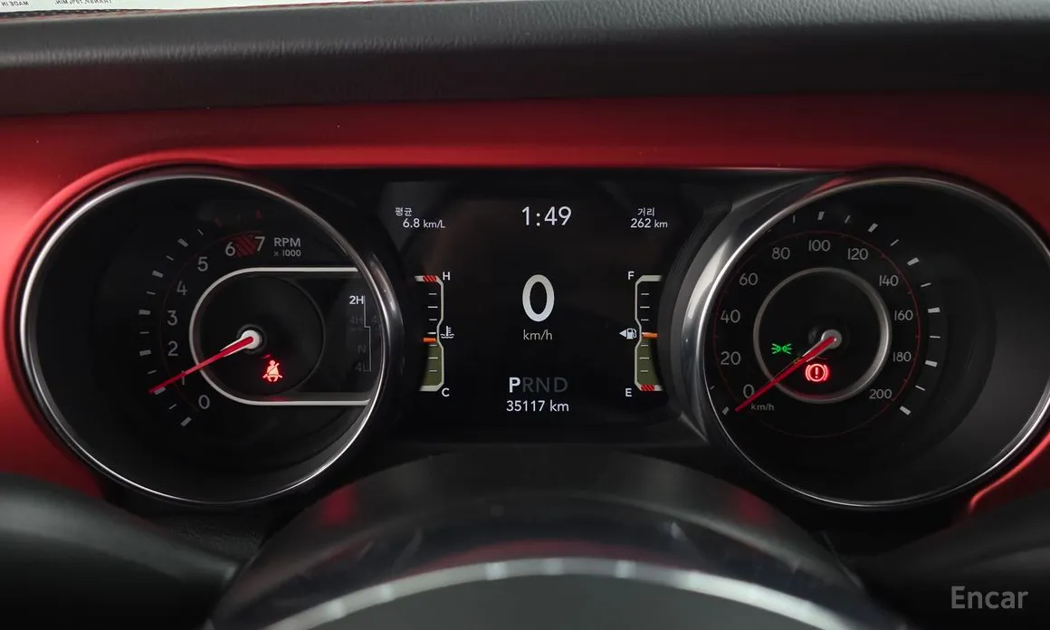 Фото 8 - Jeep Wrangler