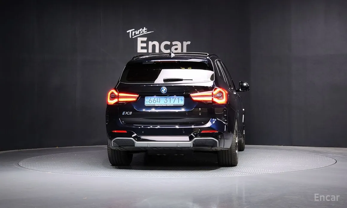 Фото 4 - BMW iX3