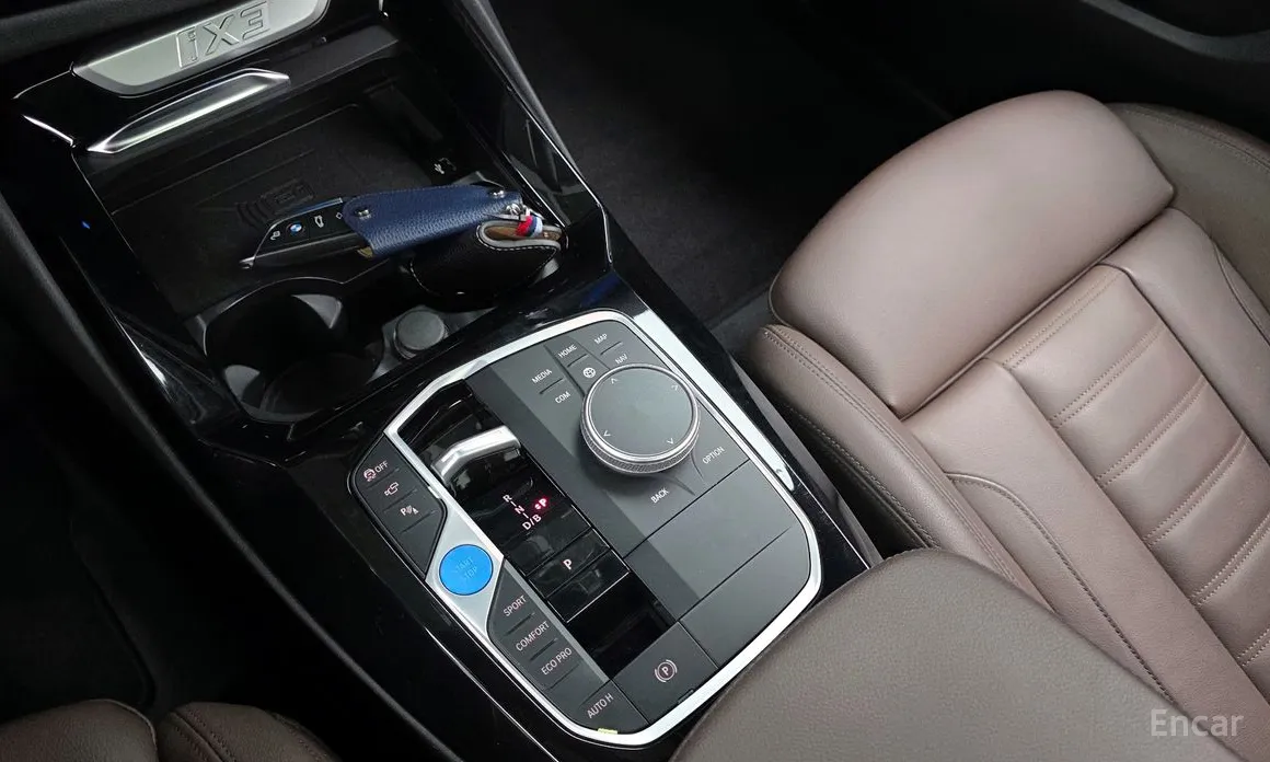 Фото 9 - BMW iX3