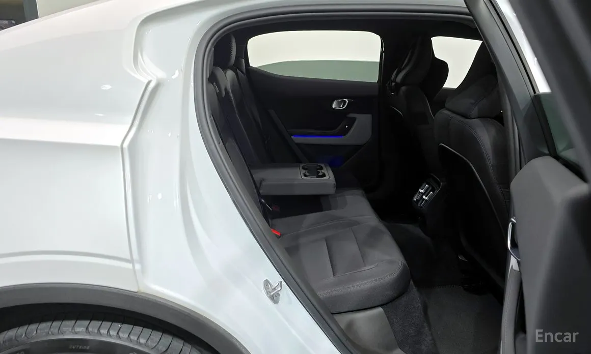 Фото 12 - Polestar 2