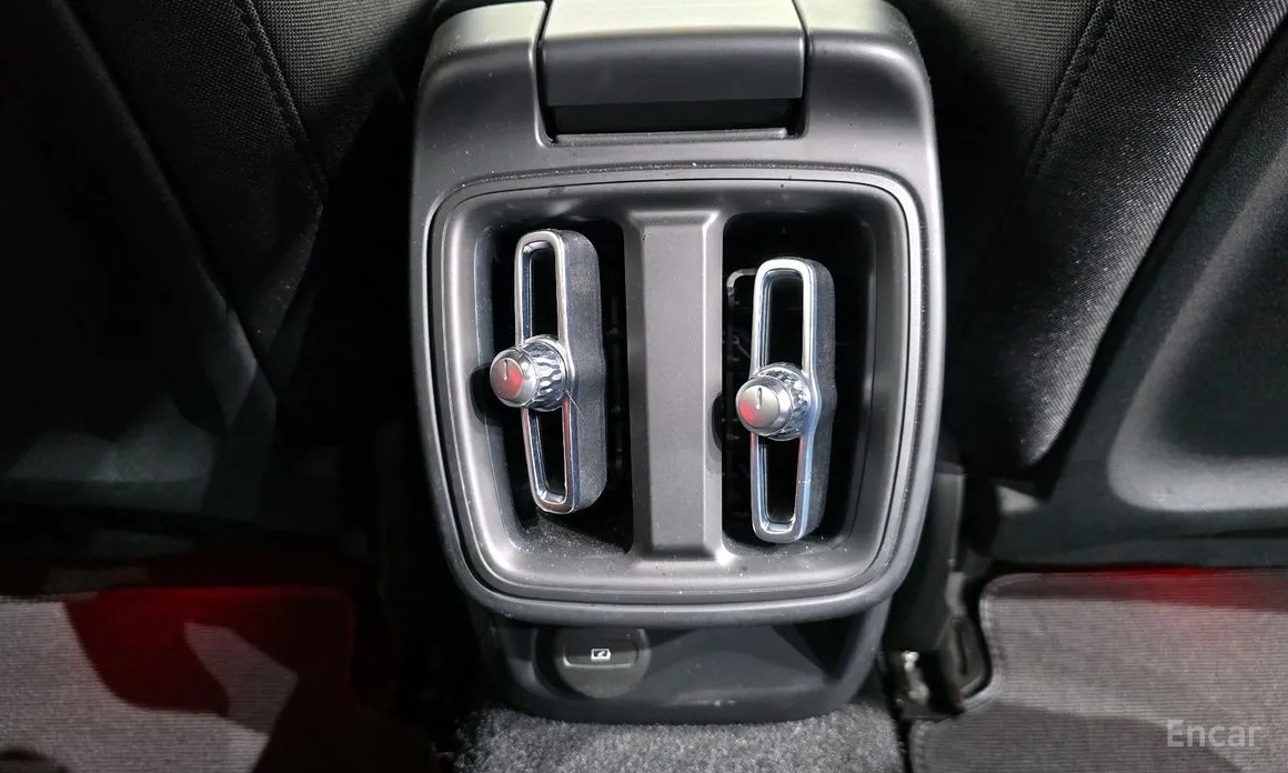 Фото 19 - Polestar 2