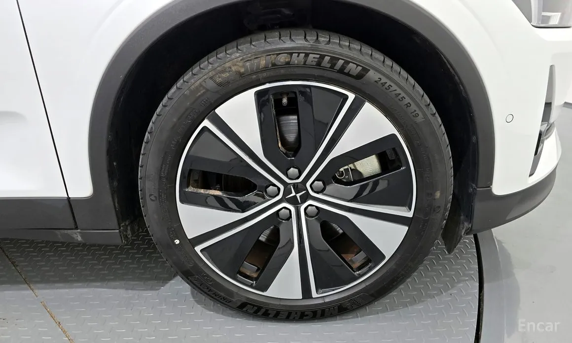 Фото 5 - Polestar 2