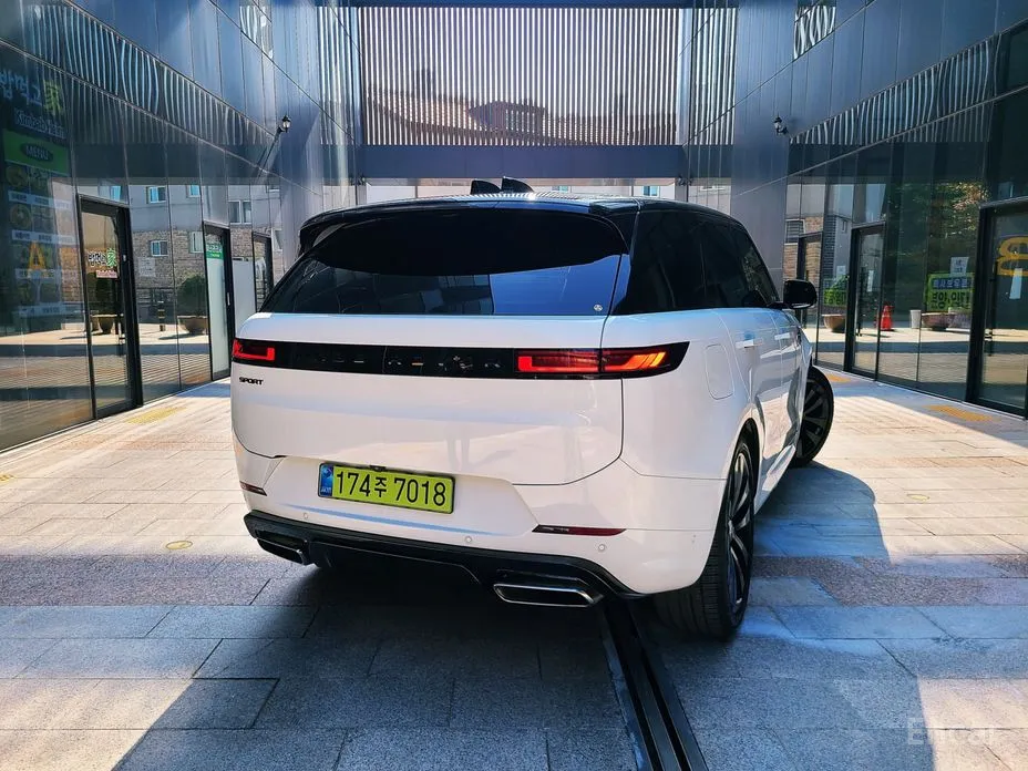 Фото 3 - Land Rover Range Rover Sport