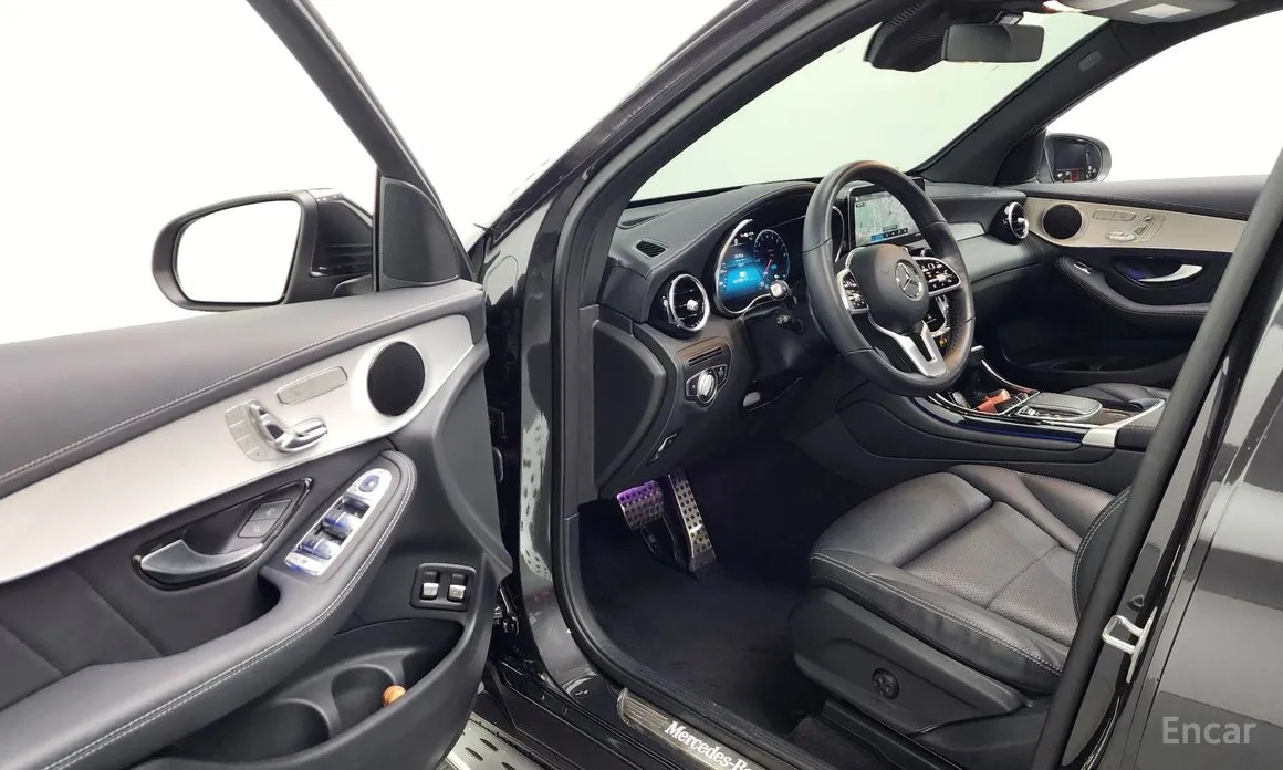 Mercedes-Benz GLC-Class 2016 GLC300e 4MATIC