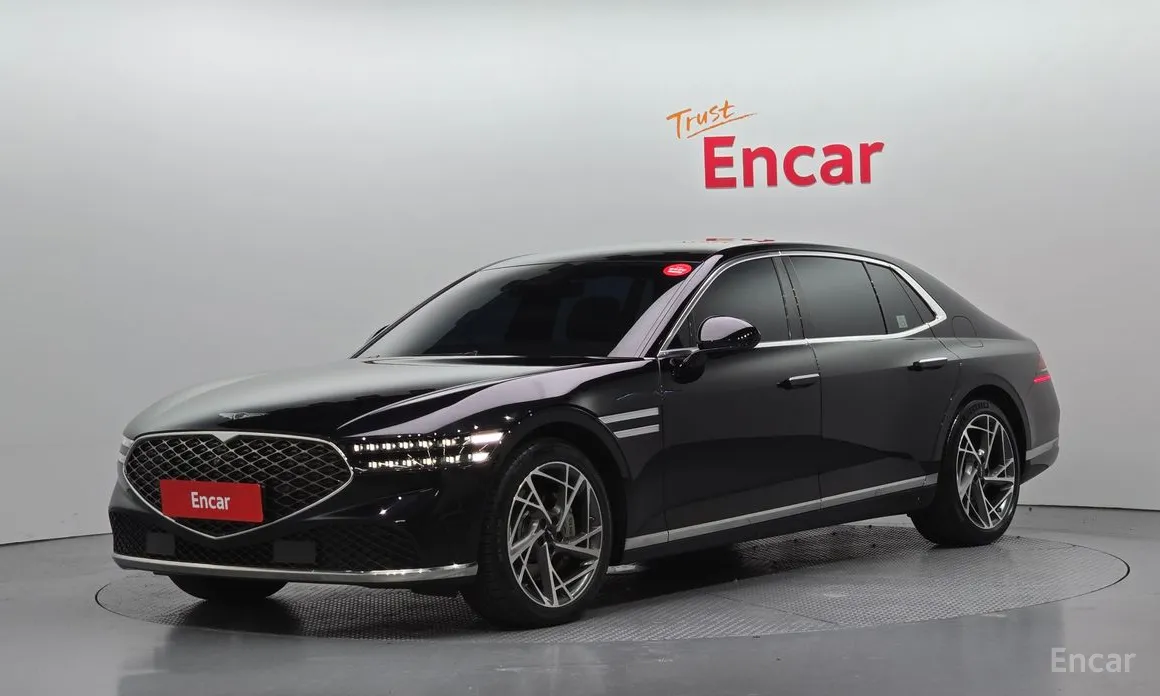 Фото 1 - Genesis G90