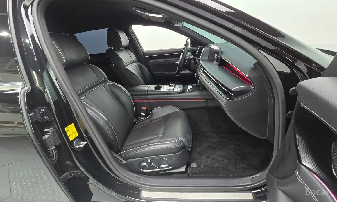 Фото 11 - Genesis G90