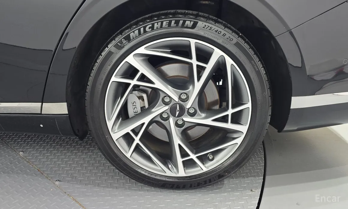 Фото 5 - Genesis G90