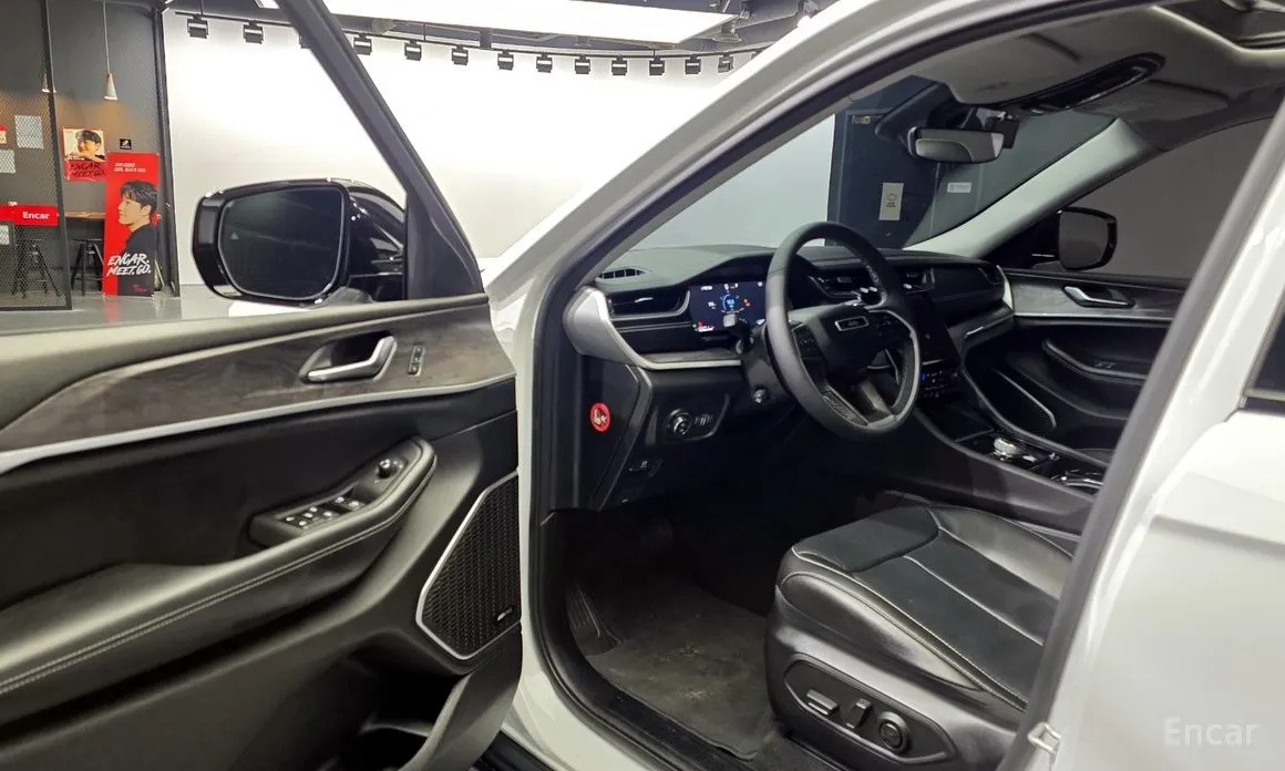 Фото 10 - Jeep Cherokee