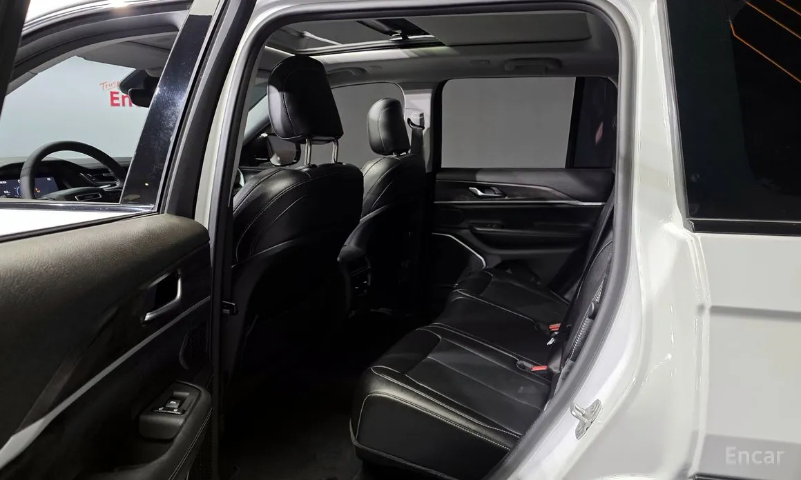 Фото 11 - Jeep Cherokee