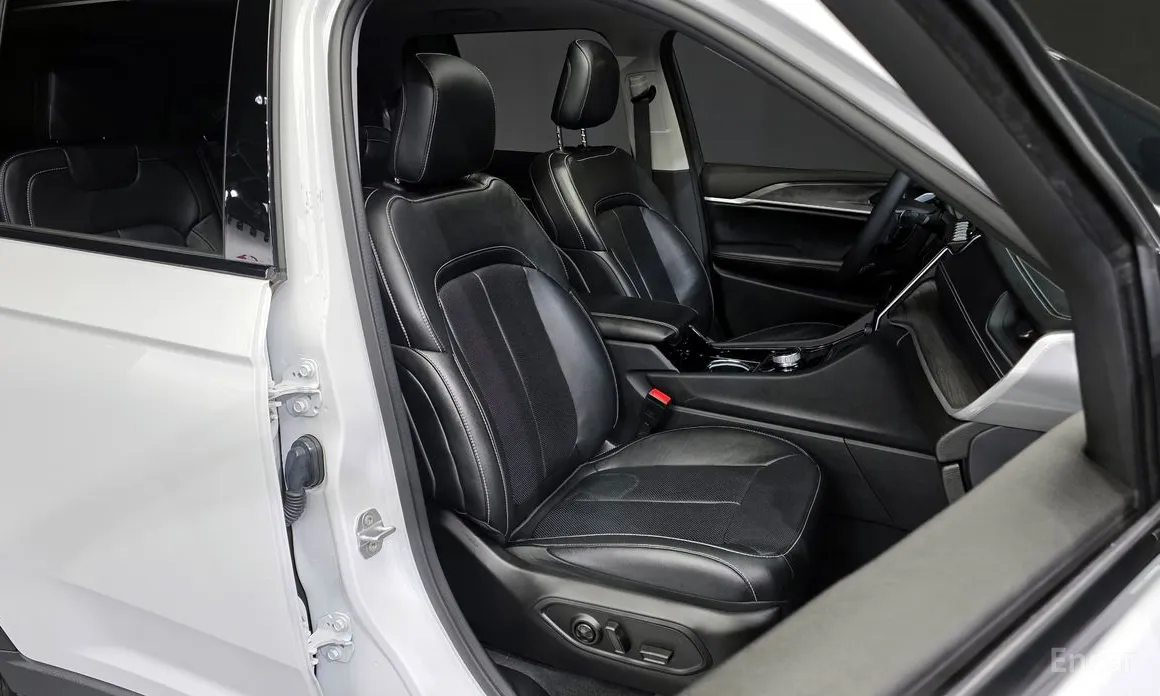 Фото 12 - Jeep Cherokee