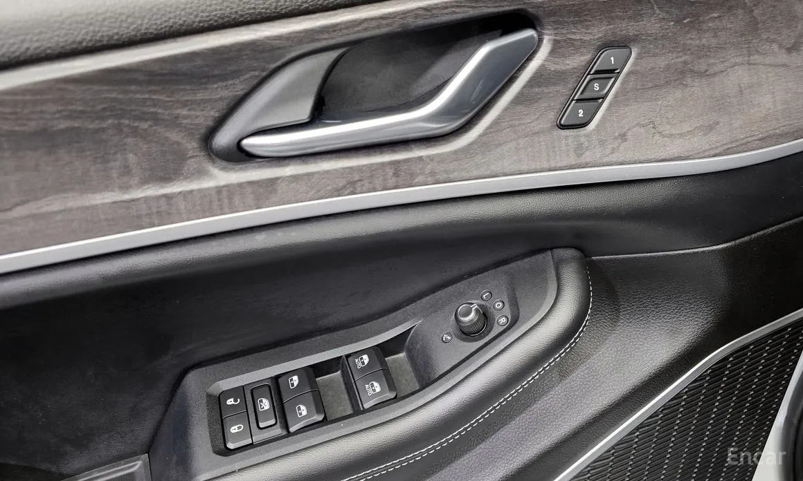 Фото 14 - Jeep Cherokee