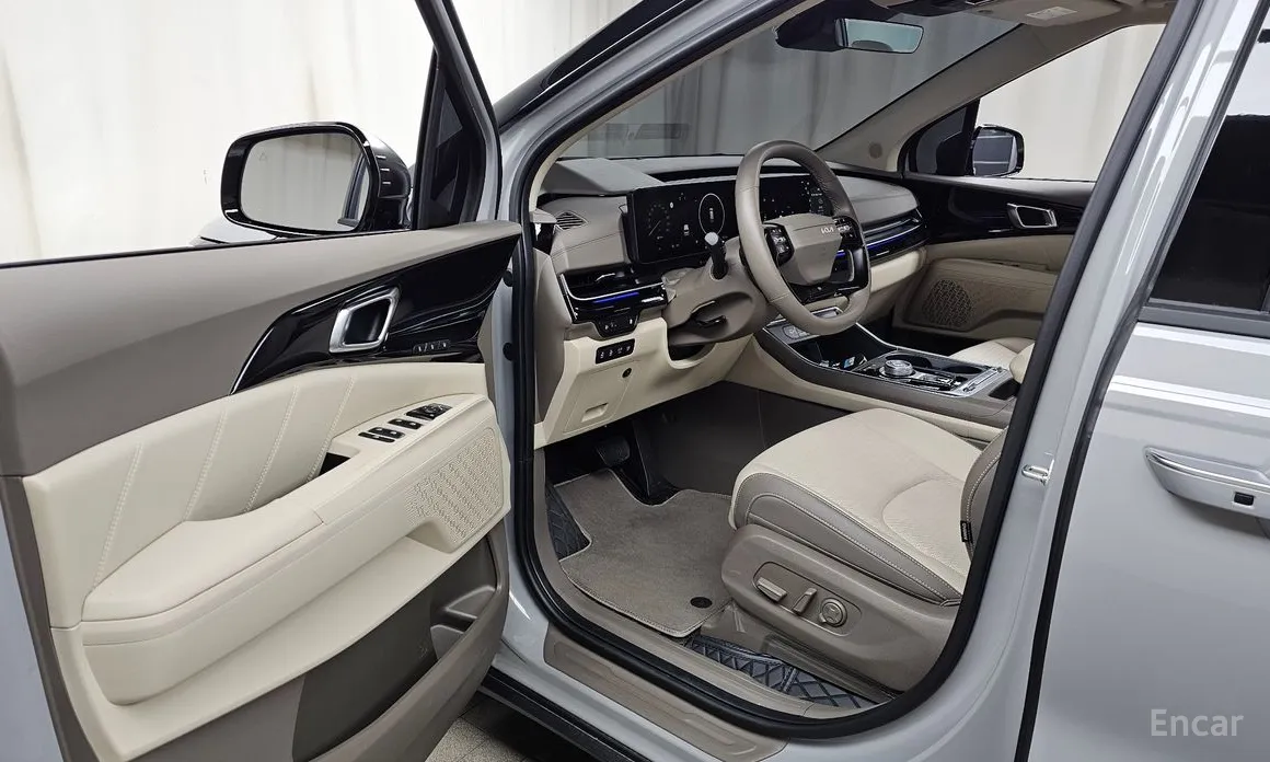 Фото 10 - Kia Carnival