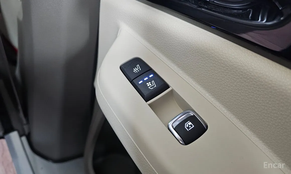 Фото 18 - Kia Carnival