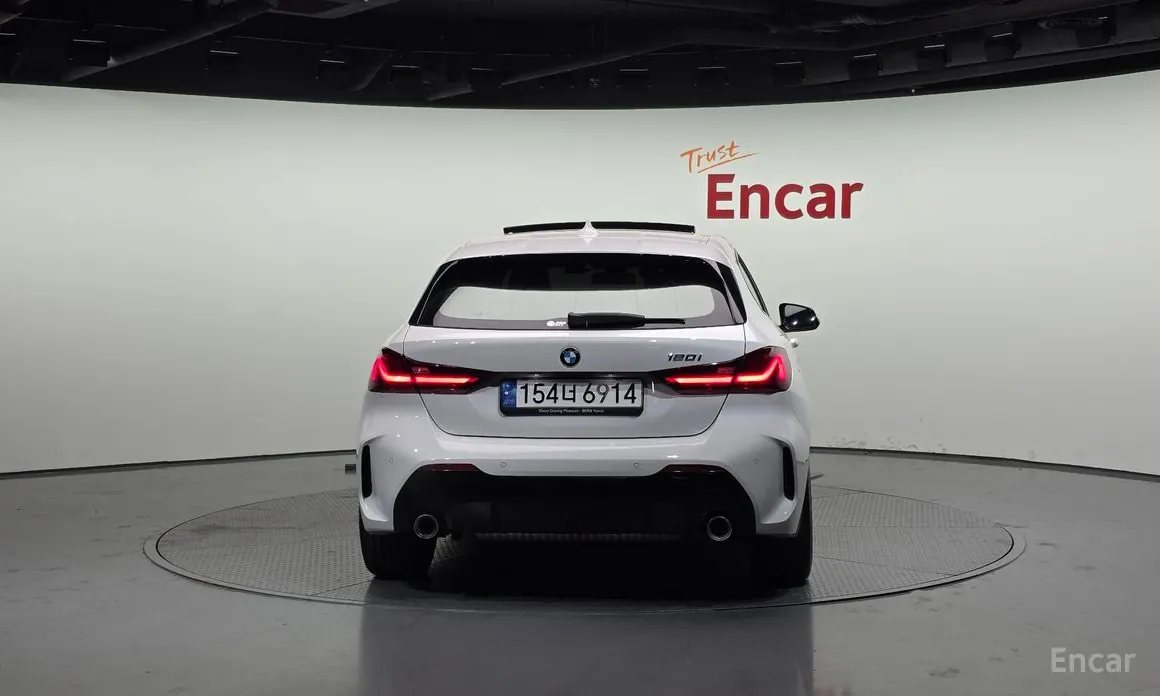 Фото 4 - BMW 1 Series