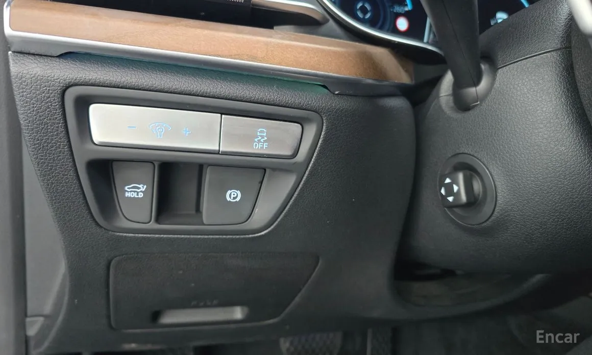 Фото 17 - Genesis G80