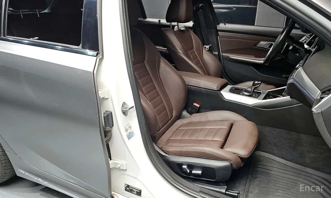 Фото 10 - BMW 3 Series