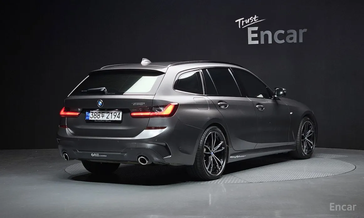 Фото 2 - BMW 3 Series