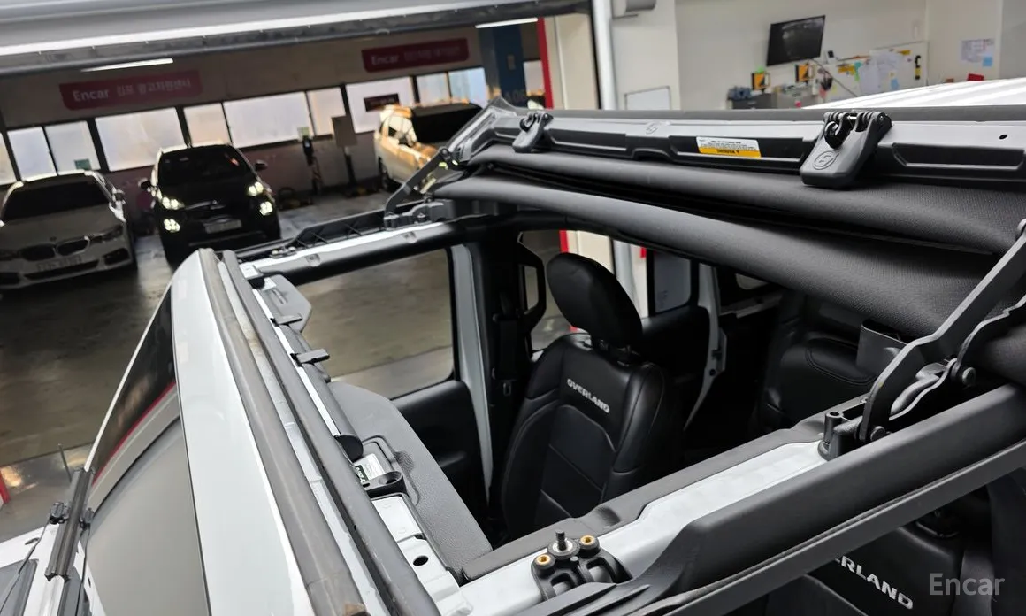 Фото 17 - Jeep Wrangler