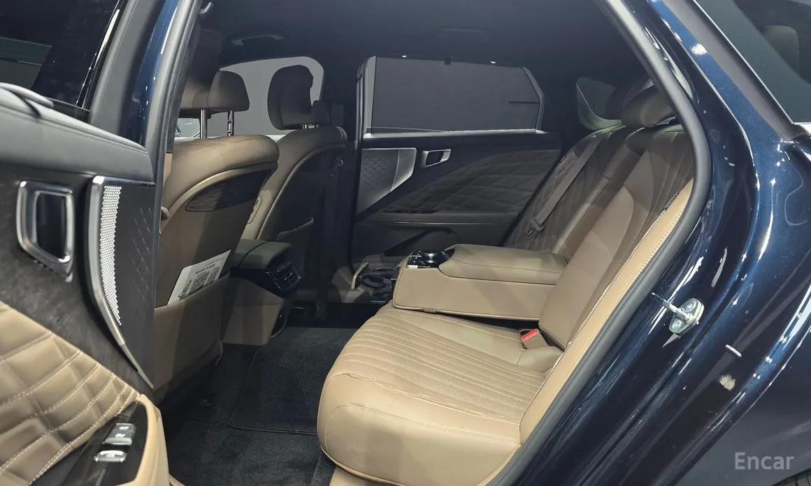 Фото 12 - Kia K8