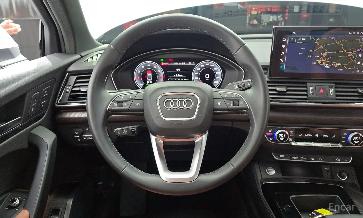 Фото 13 - Audi Q5