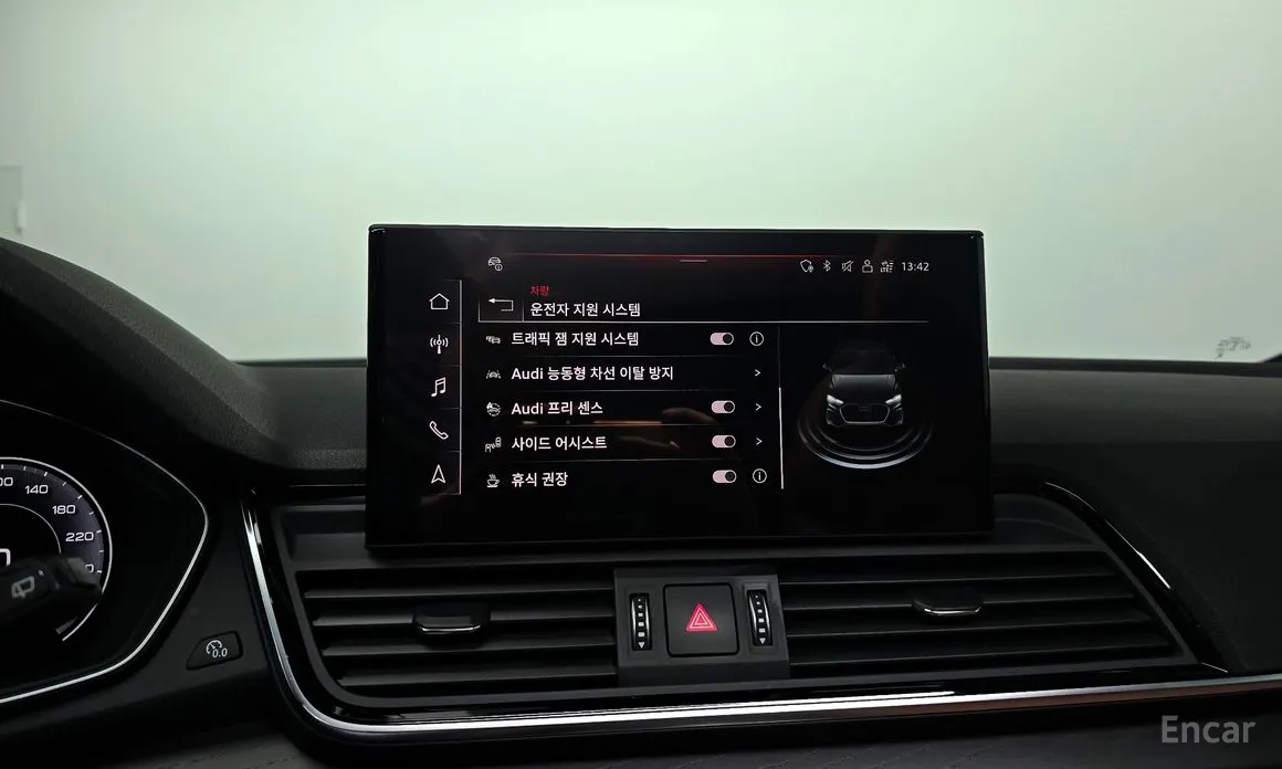 Фото 15 - Audi Q5