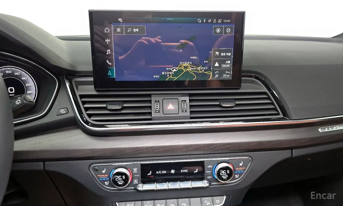 Фото 16 - Audi Q5