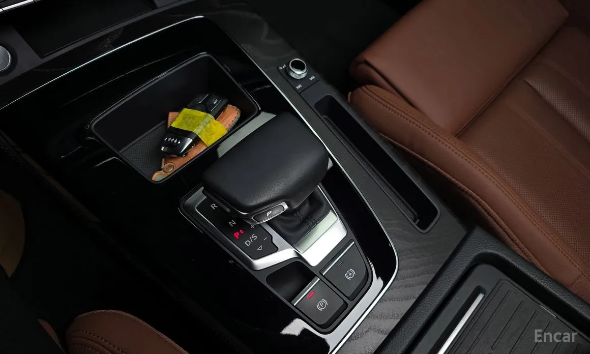 Фото 9 - Audi Q5