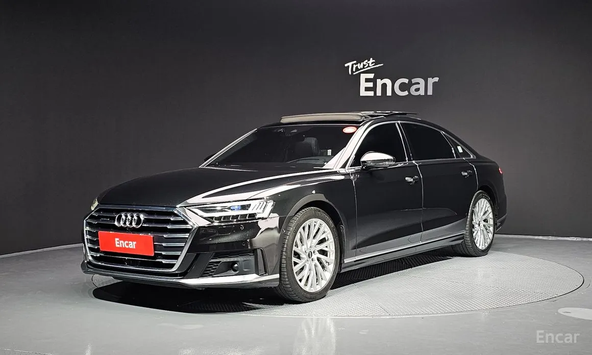 Фото 1 - Audi A8