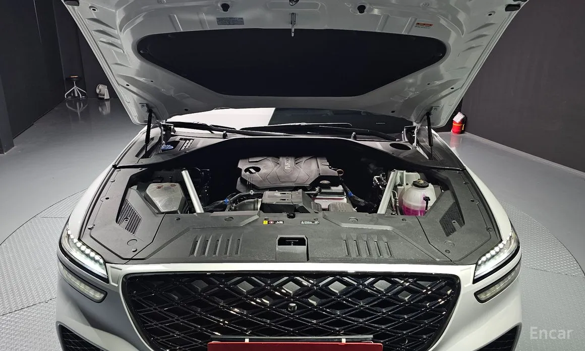 Фото 6 - Genesis GV70