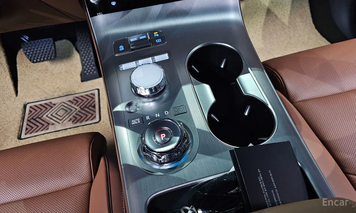 Фото 9 - Genesis GV70