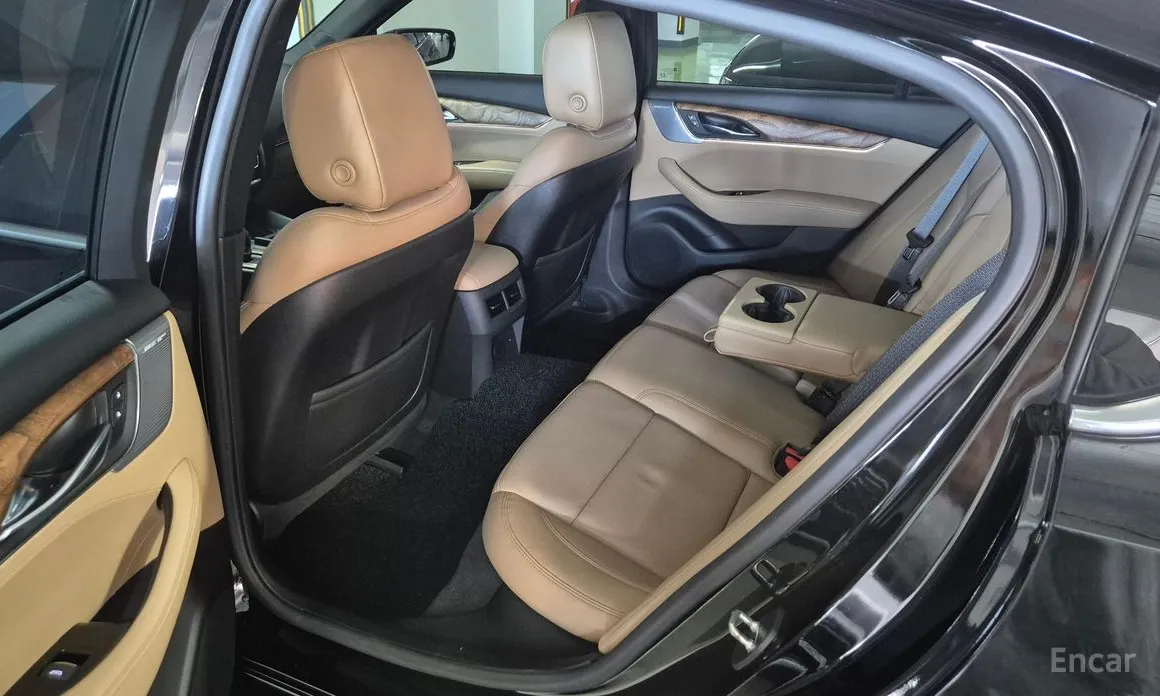 Фото 10 - Cadillac CT5