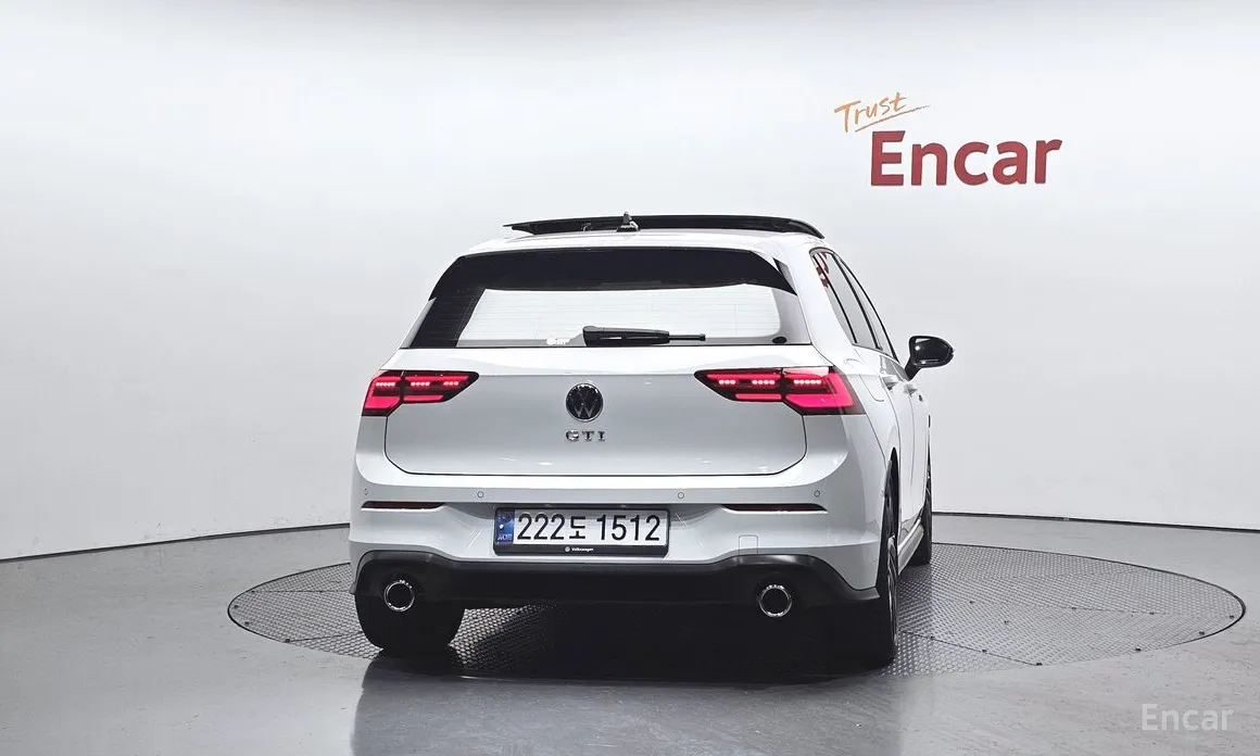 Фото 4 - Volkswagen Golf