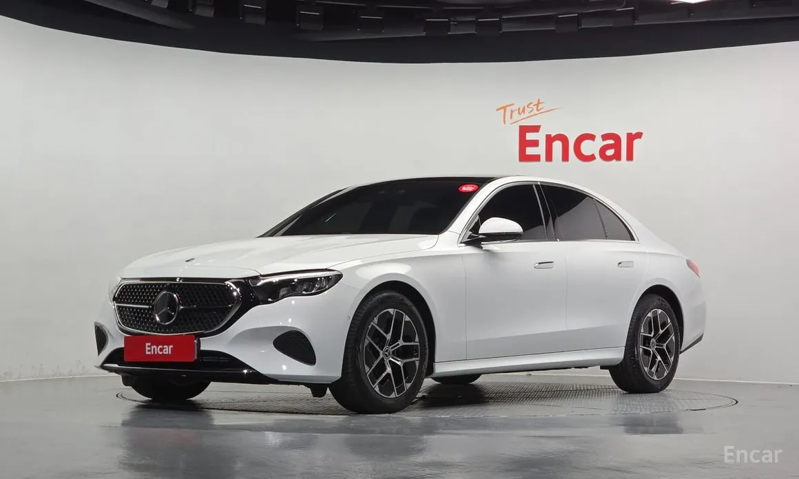 Фото 1 - Mercedes-Benz E-Class