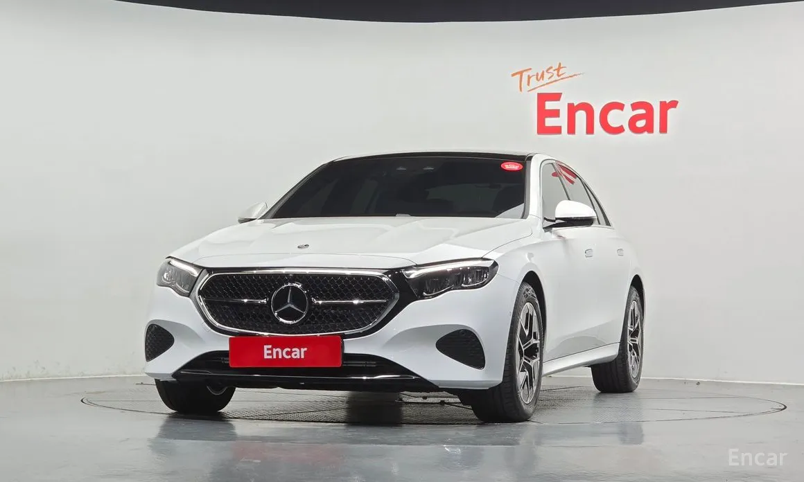 Фото 3 - Mercedes-Benz E-Class