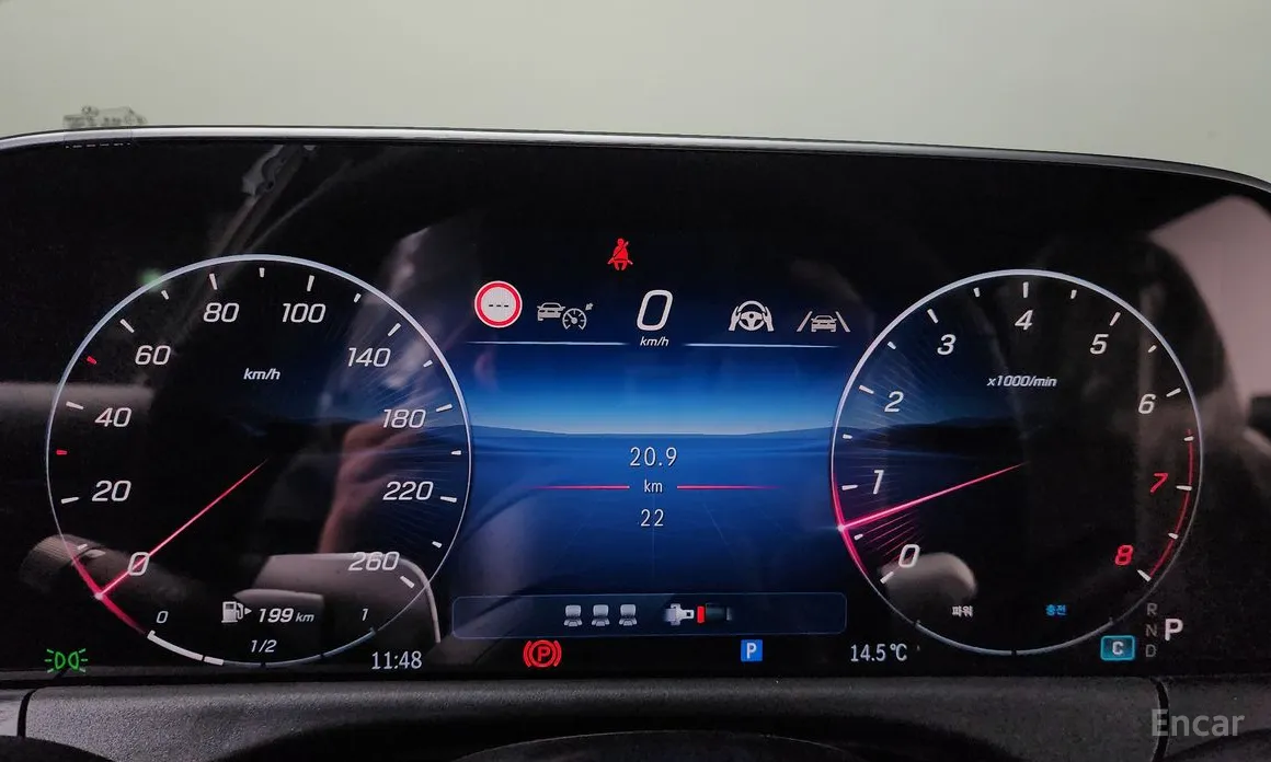 Фото 8 - Mercedes-Benz E-Class