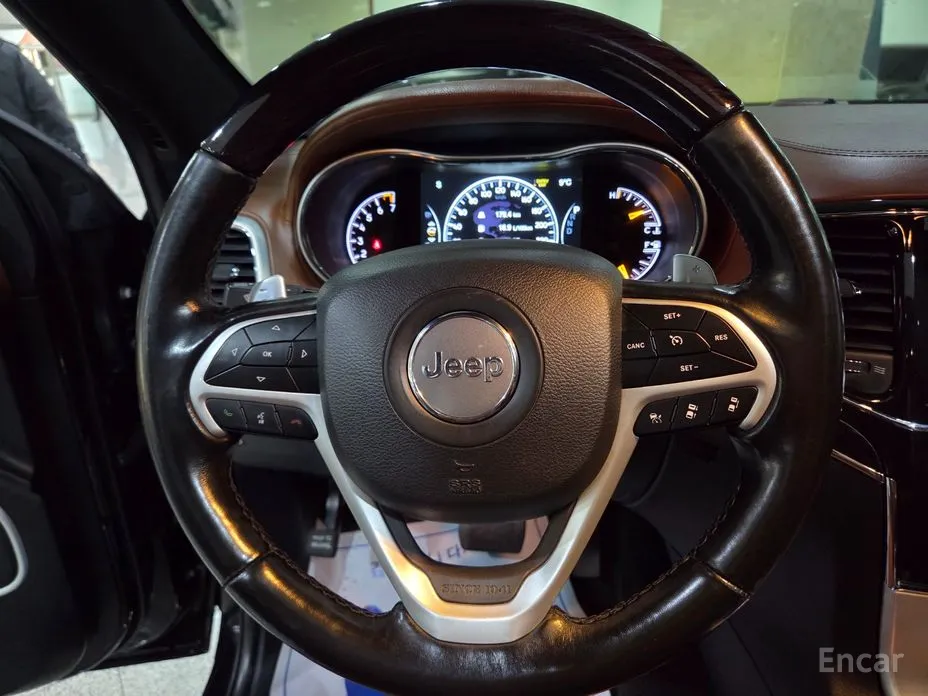 Фото 9 - Jeep Cherokee