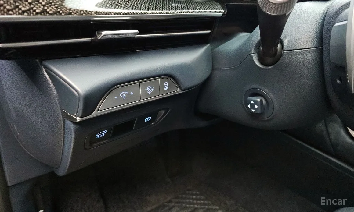 Фото 14 - Genesis GV80