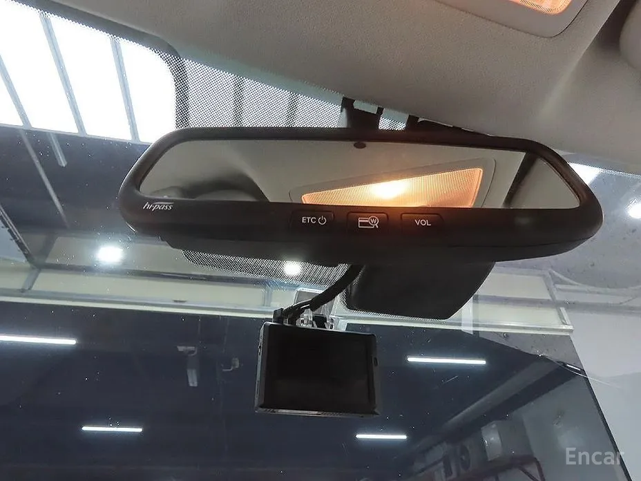 Фото 17 - Hyundai Venue